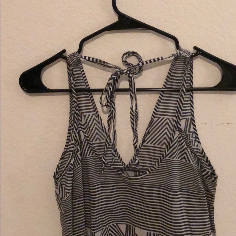 Volcom Tank - Picture 2 of 2